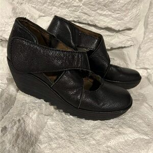 Black Fly London Wedge /platform shoes  Size 39